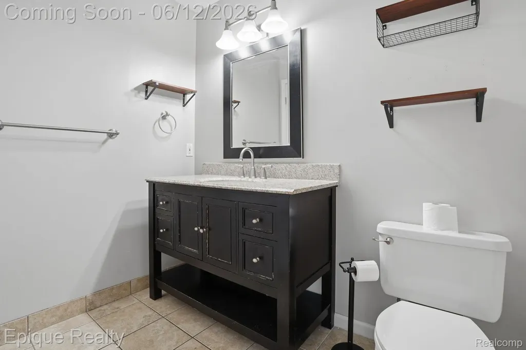 825 Summer Creek Court SE Kentwood City MI 49508