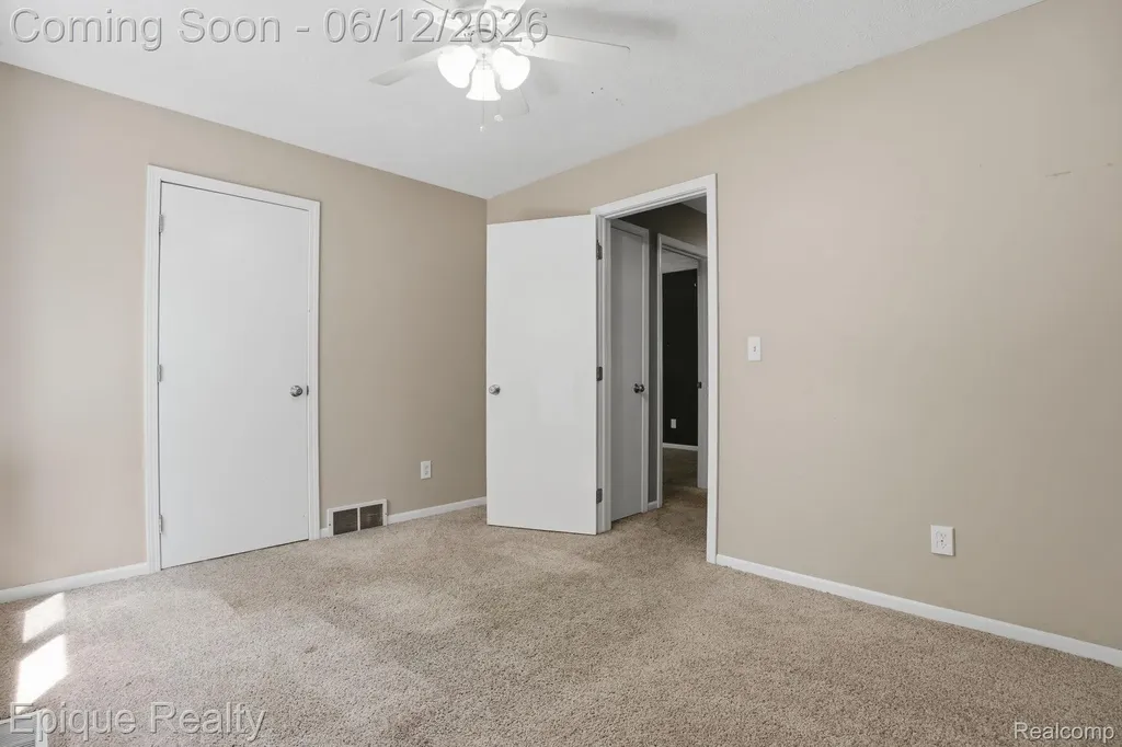 825 Summer Creek Court SE Kentwood City MI 49508