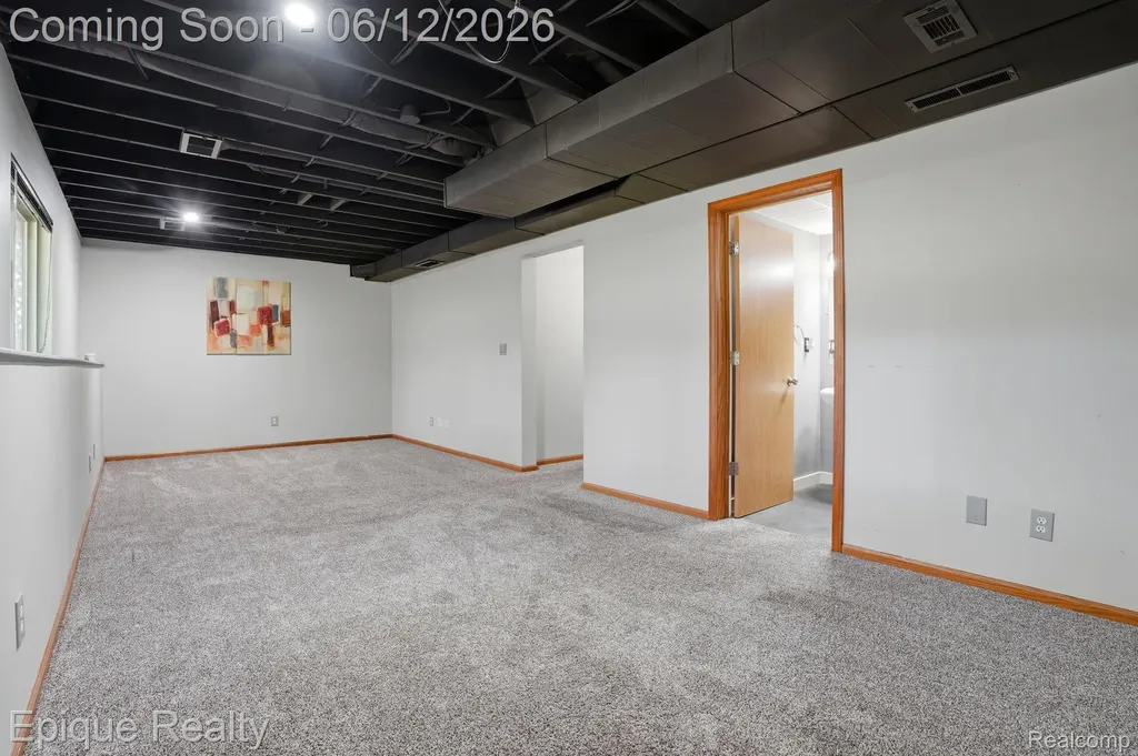 825 Summer Creek Court SE Kentwood City MI 49508