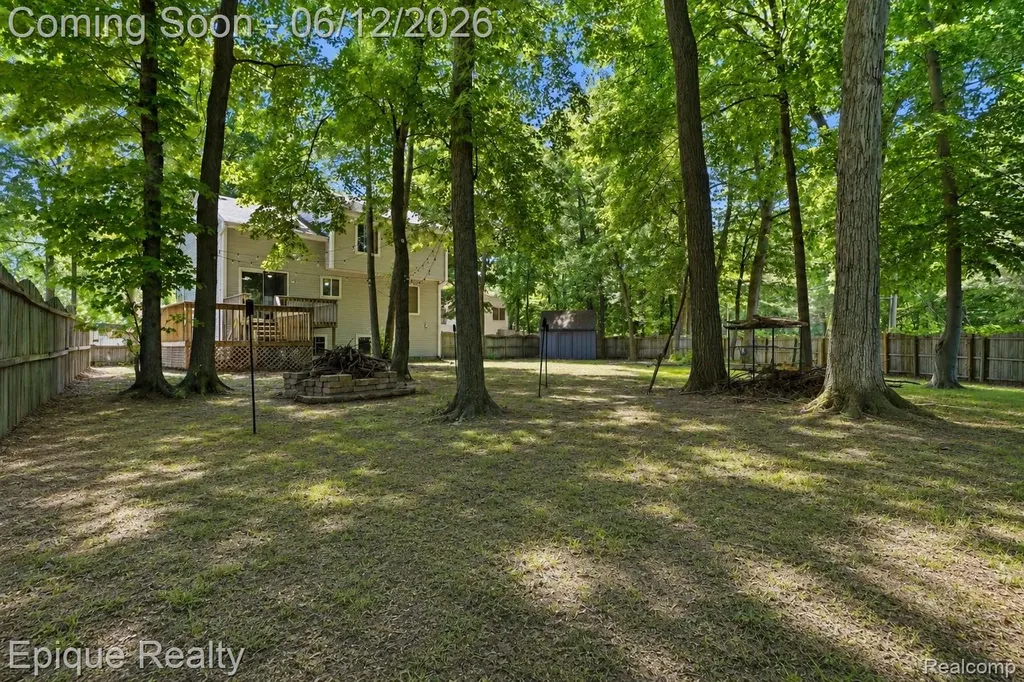 825 Summer Creek Court SE Kentwood City MI 49508