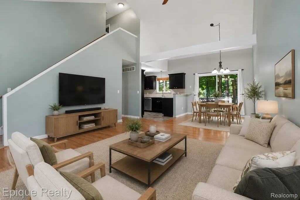 825 Summer Creek Court SE Kentwood City MI 49508