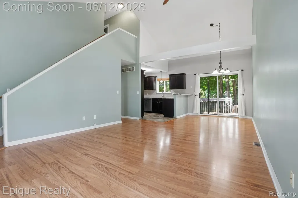 825 Summer Creek Court SE Kentwood City MI 49508