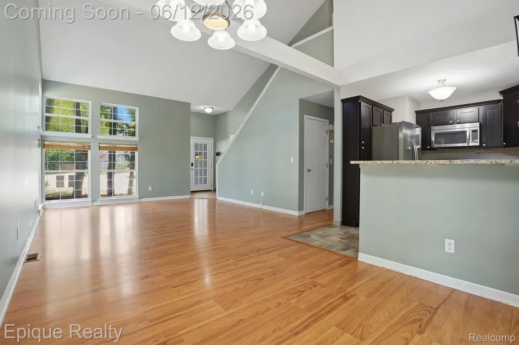 825 Summer Creek Court SE Kentwood City MI 49508