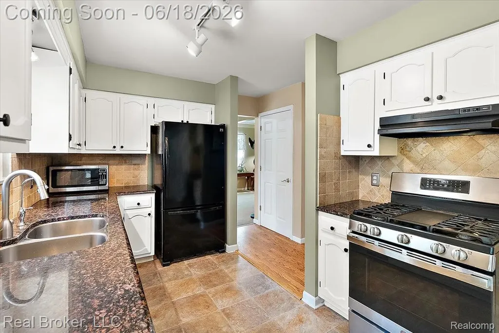 6339 Westwego Drive Green Oak Township MI 48116