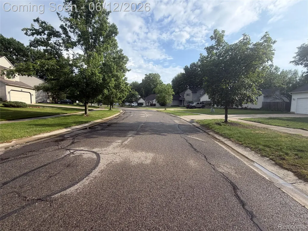 490 Cove View Drive Waterford Charter Township MI 48327