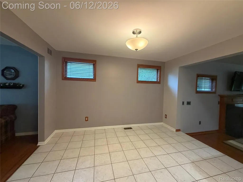 490 Cove View Drive Waterford Charter Township MI 48327