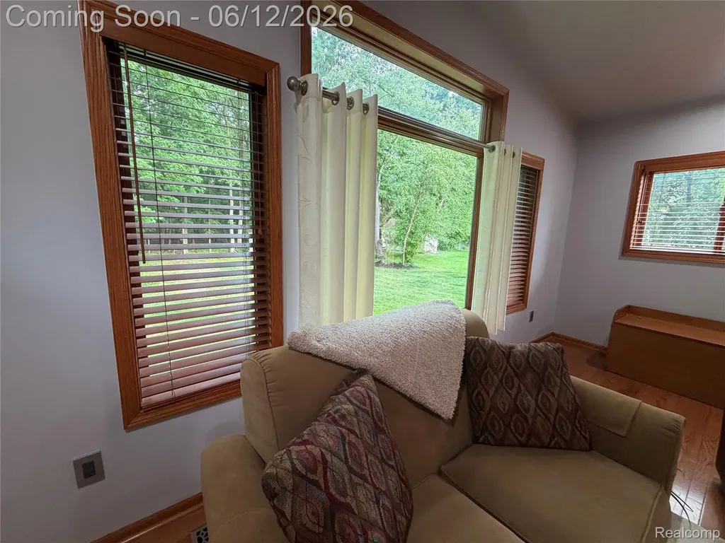 490 Cove View Drive Waterford Charter Township MI 48327