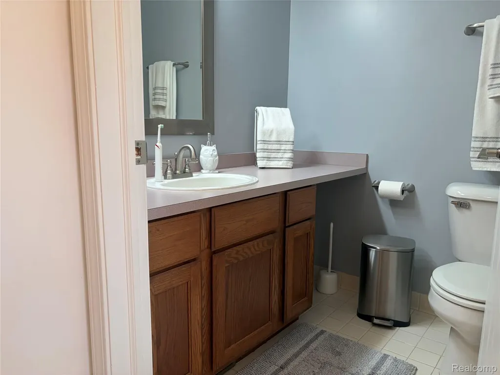 490 Cove View Drive Waterford Charter Township MI 48327
