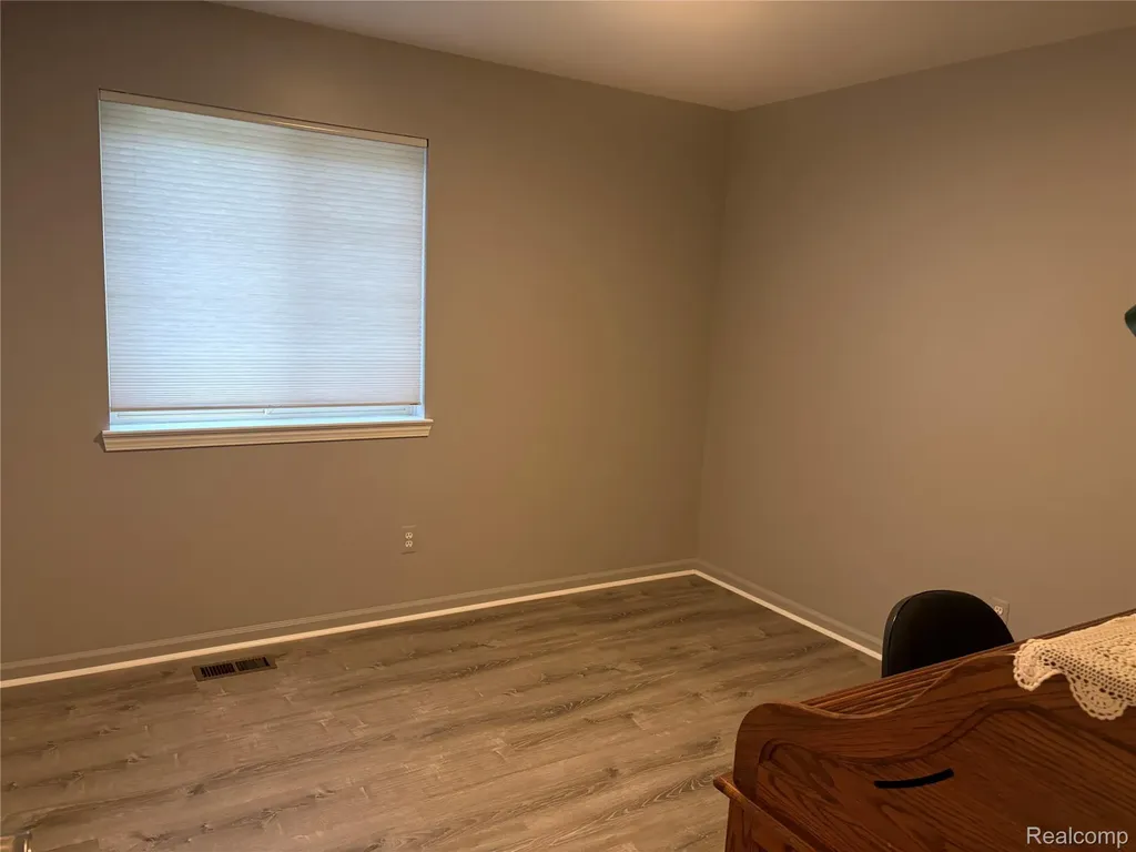 490 Cove View Drive Waterford Charter Township MI 48327
