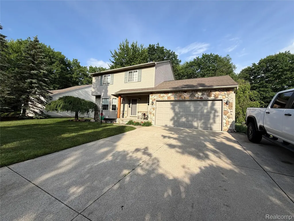 490 Cove View Drive Waterford Charter Township MI 48327
