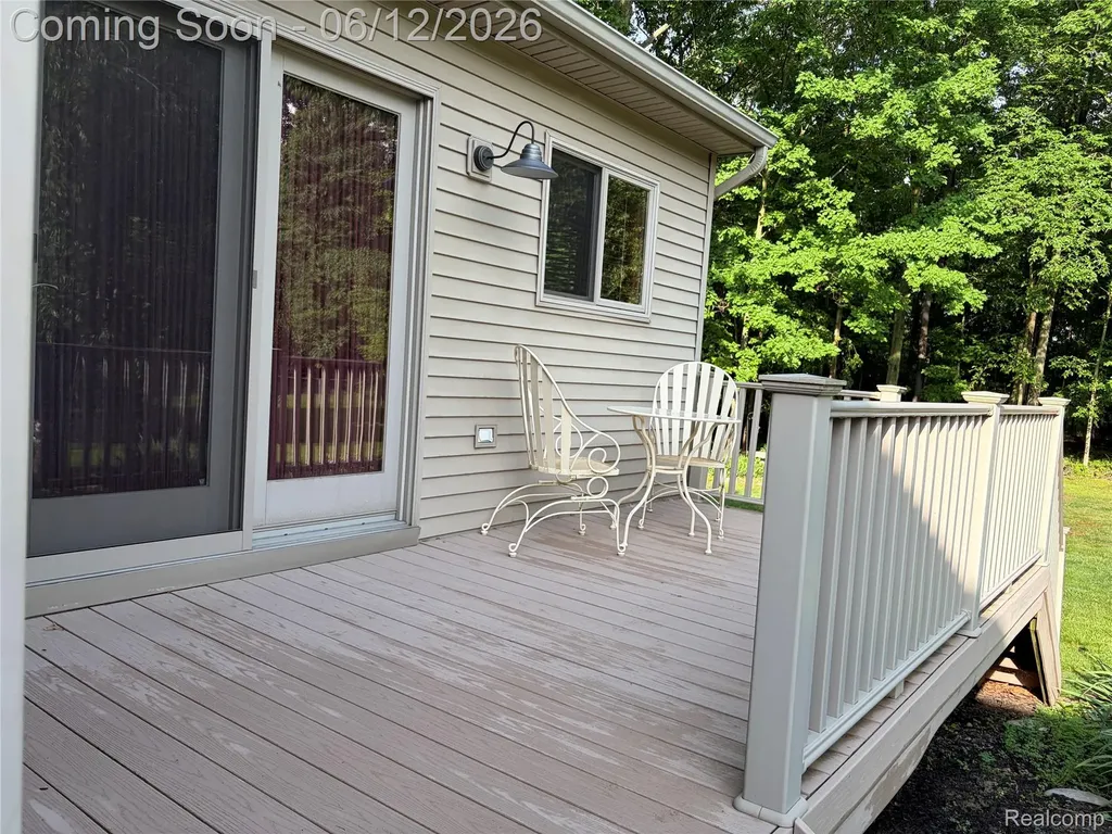 490 Cove View Drive Waterford Charter Township MI 48327