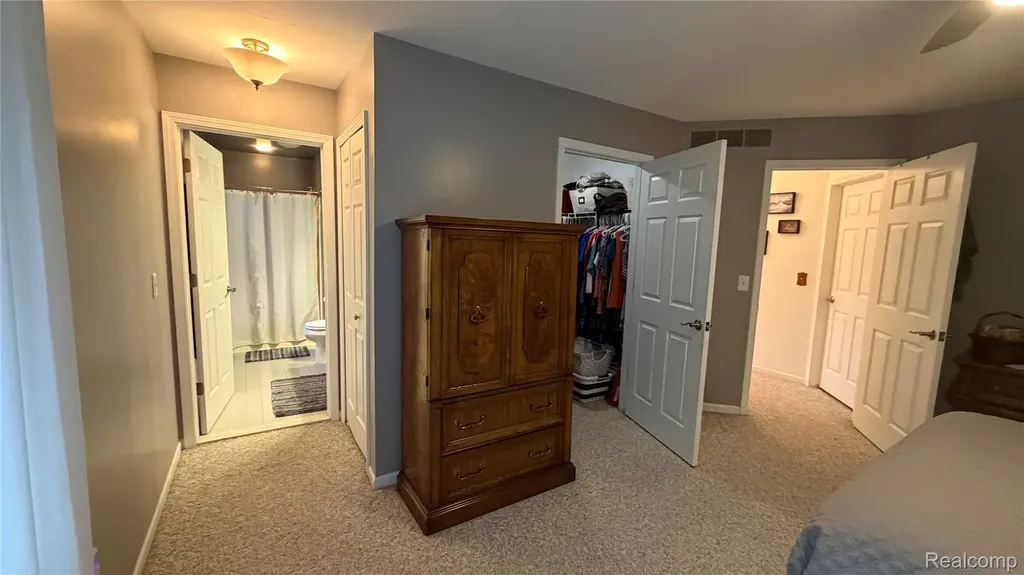 490 Cove View Drive Waterford Charter Township MI 48327