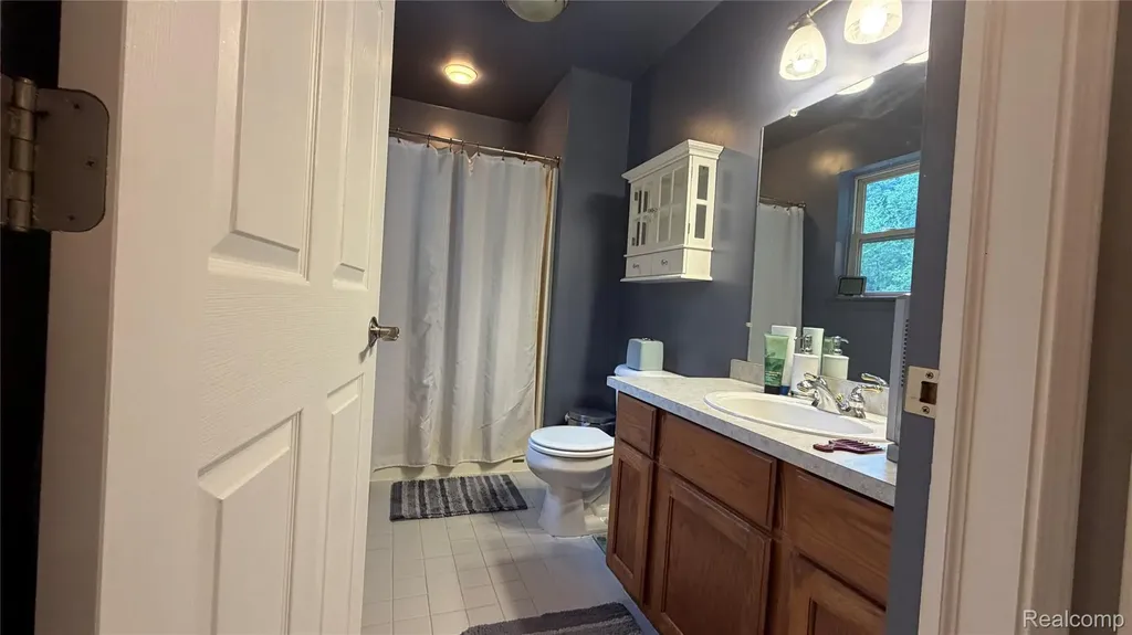 490 Cove View Drive Waterford Charter Township MI 48327