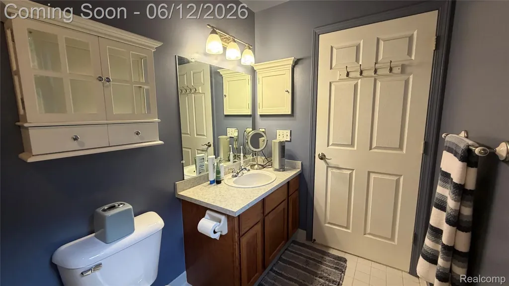 490 Cove View Drive Waterford Charter Township MI 48327