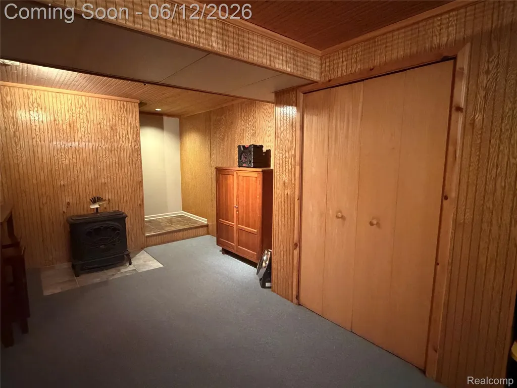490 Cove View Drive Waterford Charter Township MI 48327