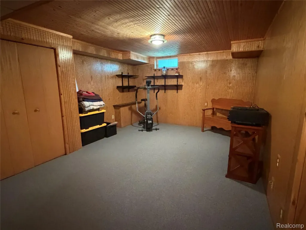 490 Cove View Drive Waterford Charter Township MI 48327
