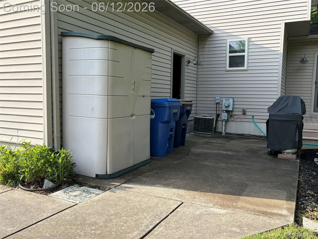 490 Cove View Drive Waterford Charter Township MI 48327