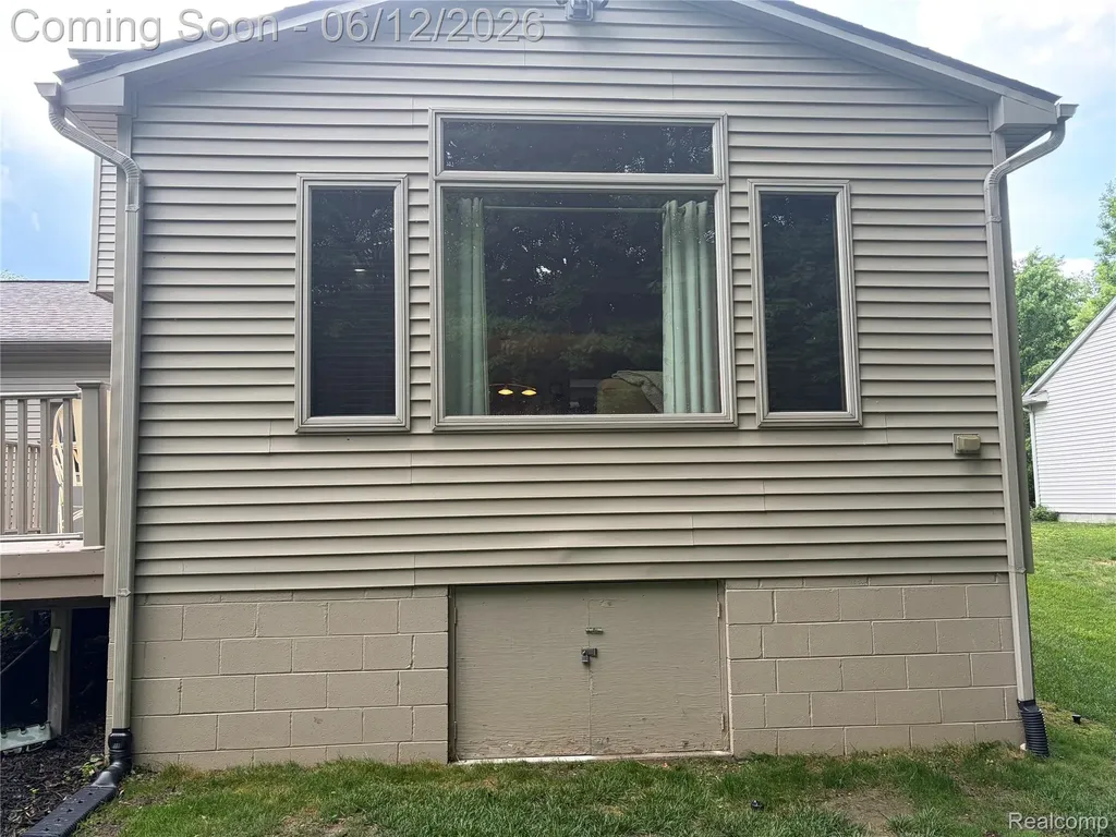 490 Cove View Drive Waterford Charter Township MI 48327