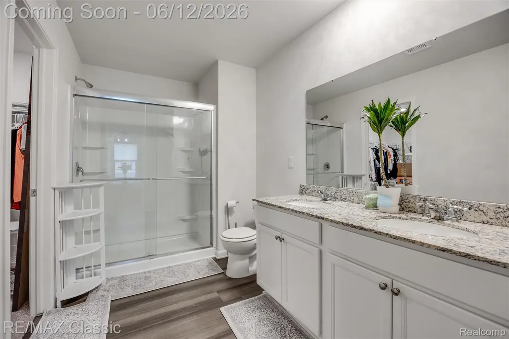 33506 Carly Court Westland City MI 48186