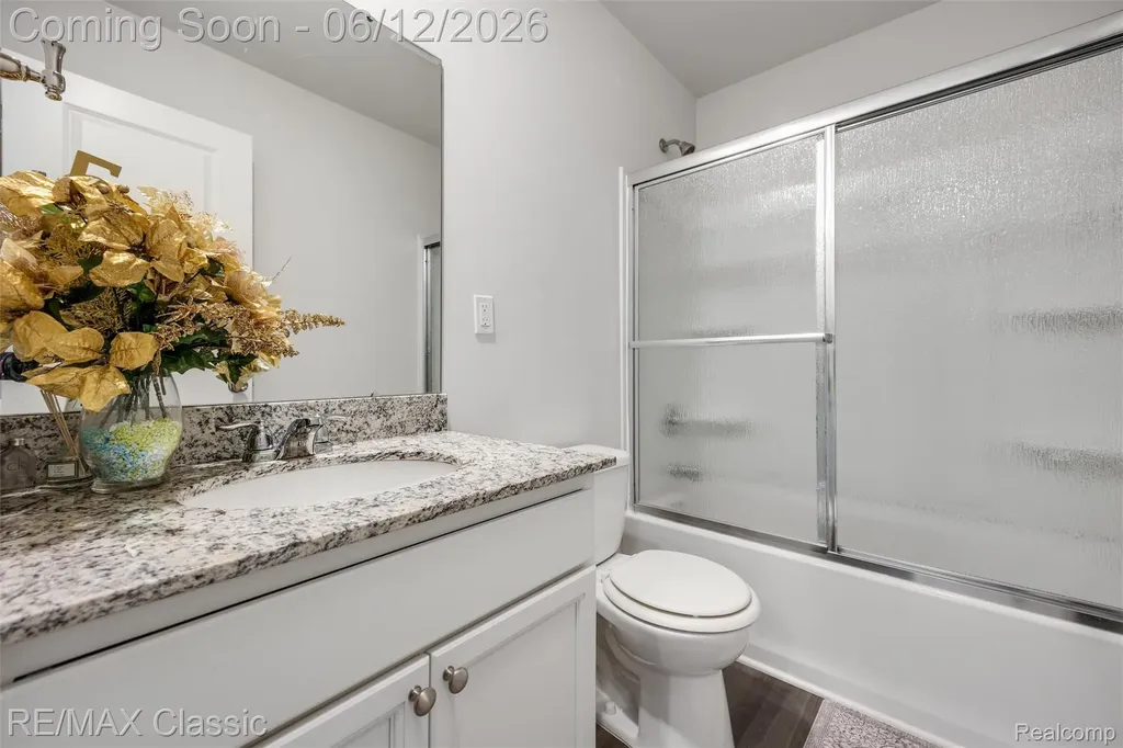 33506 Carly Court Westland City MI 48186