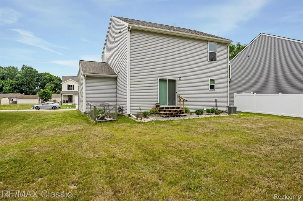 33506 Carly Court Westland City MI 48186