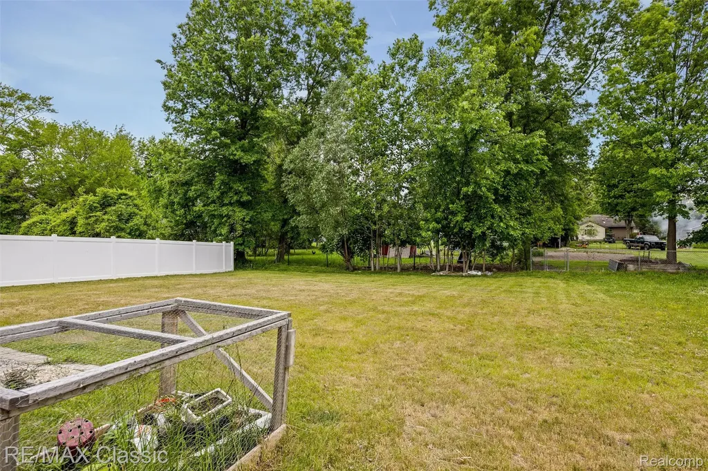 33506 Carly Court Westland City MI 48186