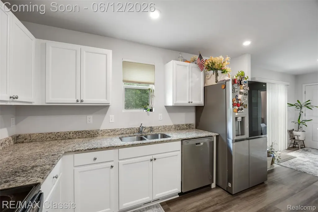 33506 Carly Court Westland City MI 48186