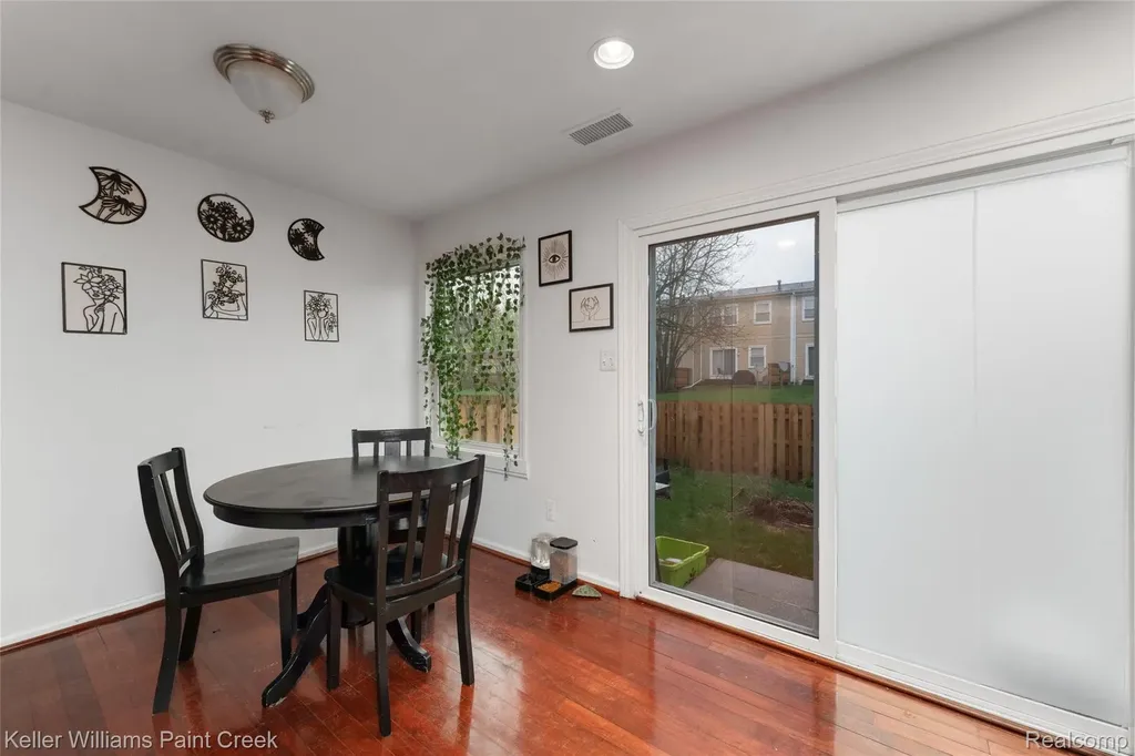 1129 Marquette Court Rochester Hills City MI 48307