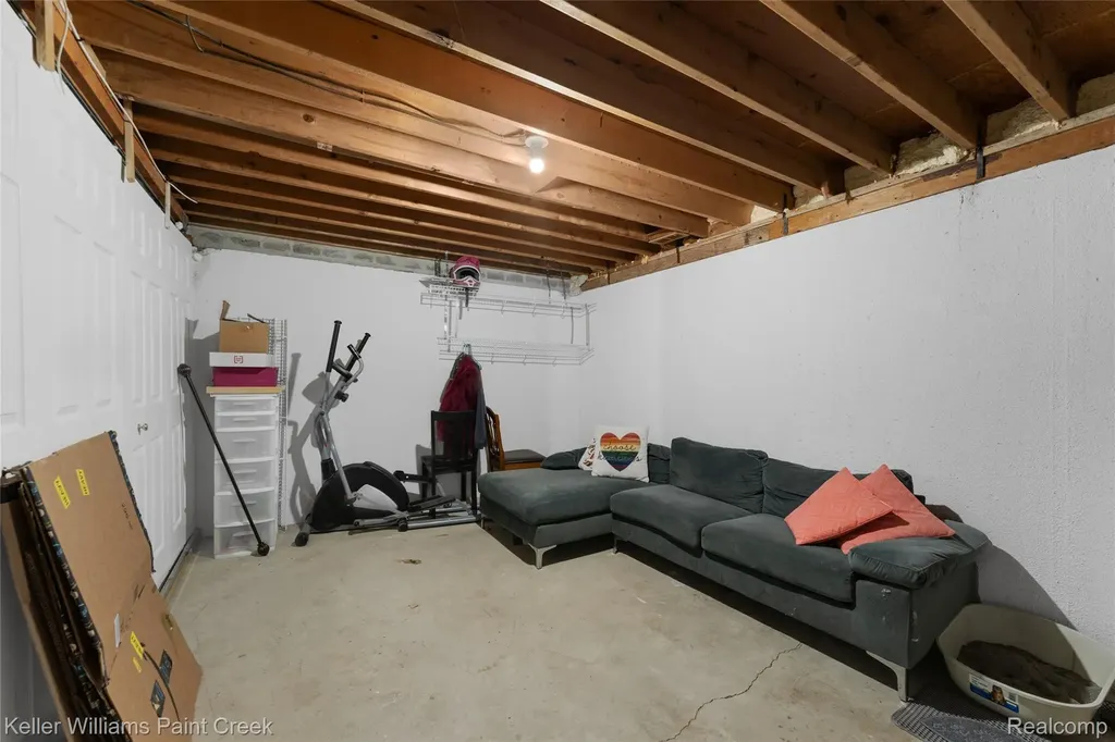 1129 Marquette Court Rochester Hills City MI 48307