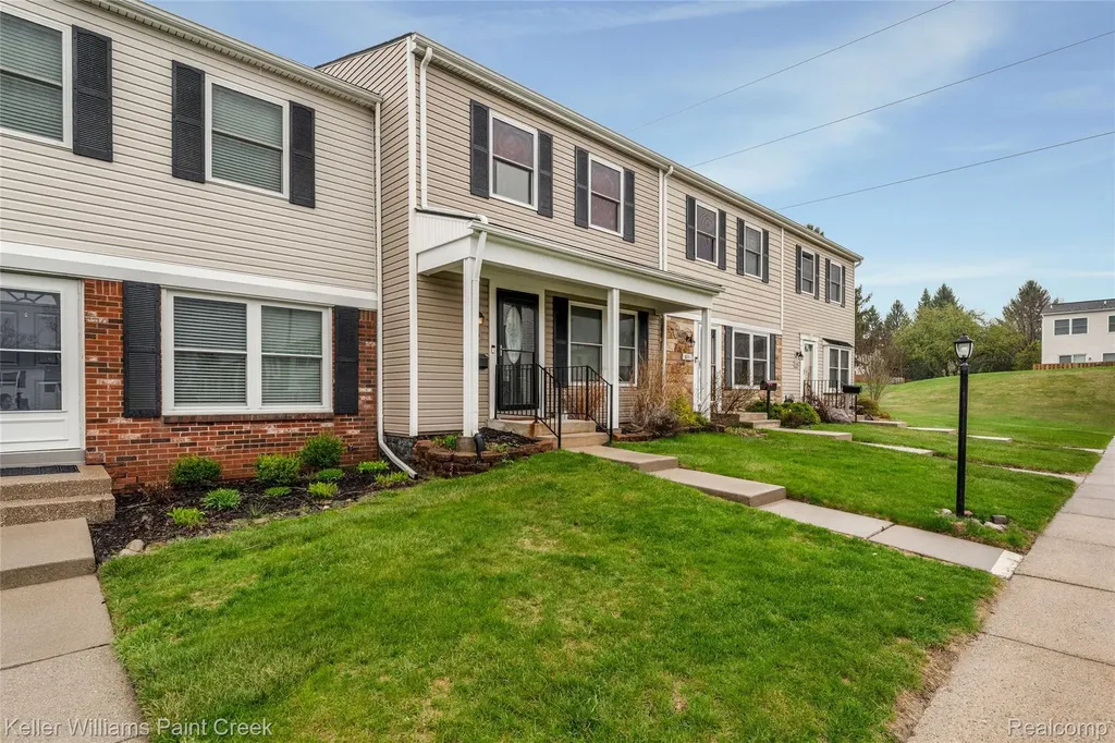 1129 Marquette Court Rochester Hills City MI 48307