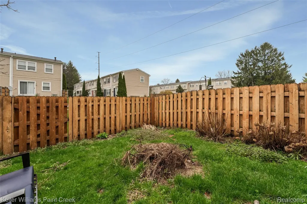1129 Marquette Court Rochester Hills City MI 48307