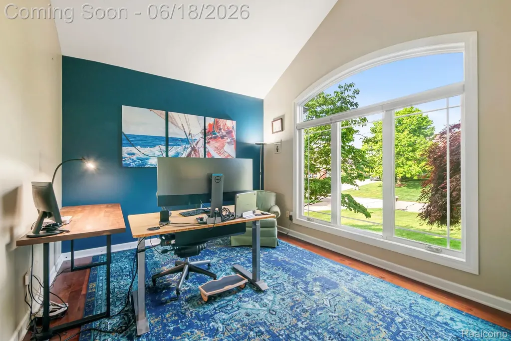 1902 Grayslake Drive Rochester Hills City MI 48306