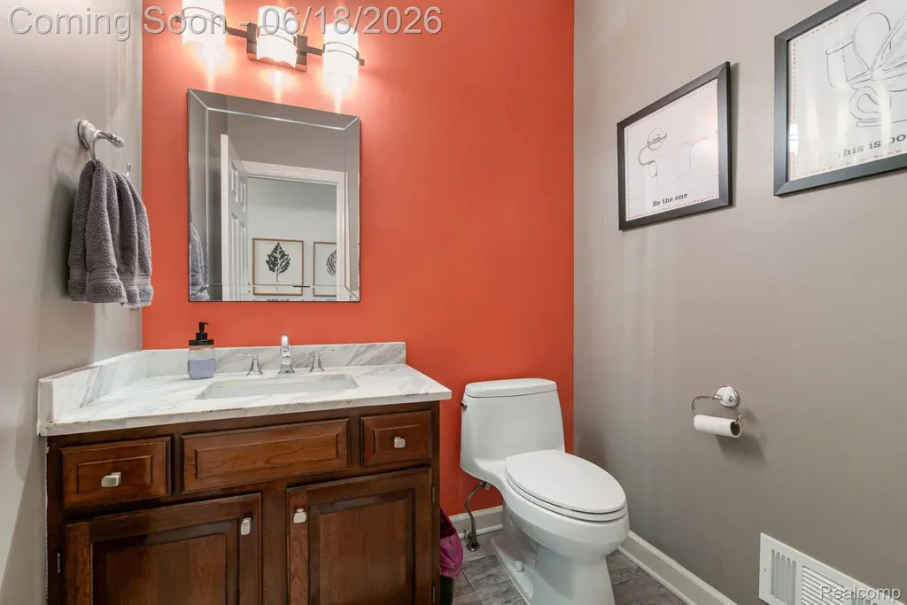 1902 Grayslake Drive Rochester Hills City MI 48306