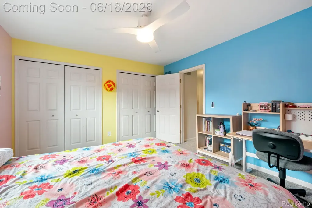 1902 Grayslake Drive Rochester Hills City MI 48306