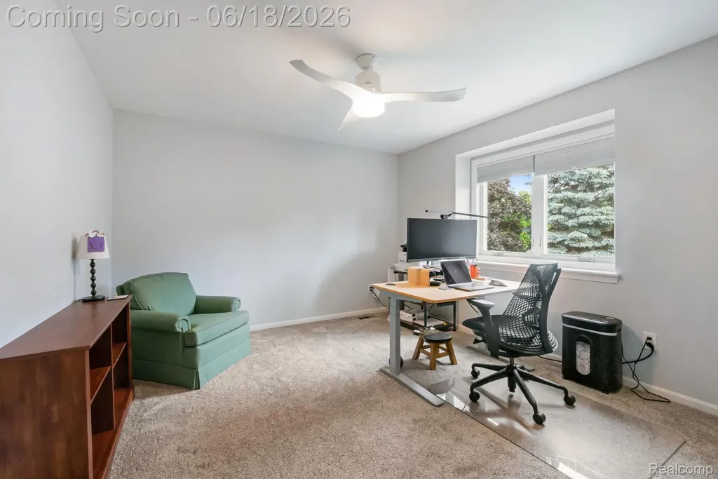1902 Grayslake Drive Rochester Hills City MI 48306