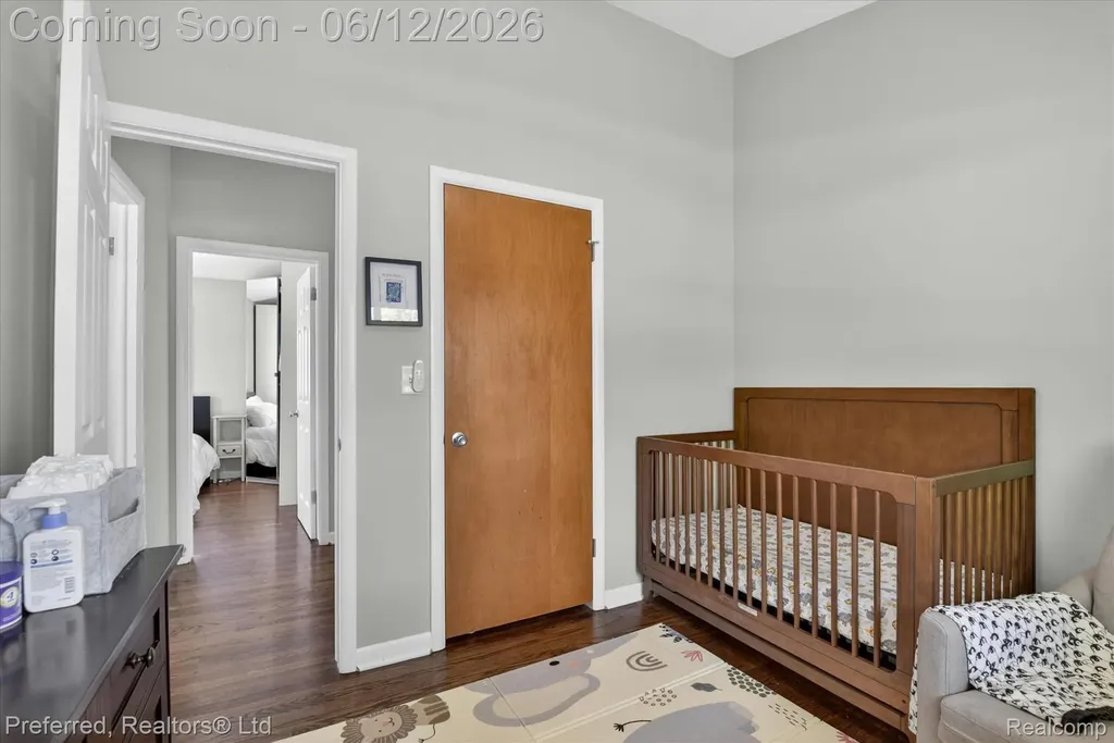272 Lawson Street Saline City MI 48176