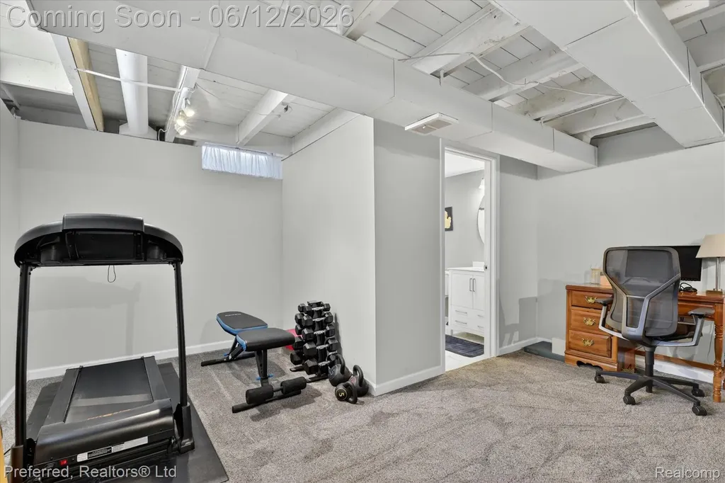 272 Lawson Street Saline City MI 48176