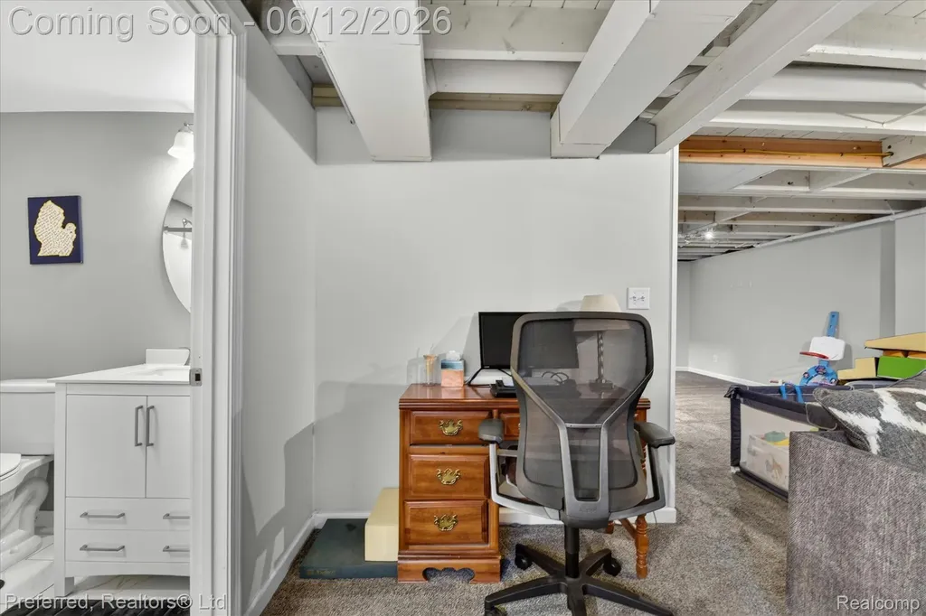 272 Lawson Street Saline City MI 48176