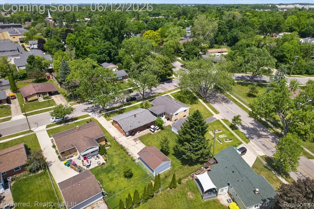 272 Lawson Street Saline City MI 48176