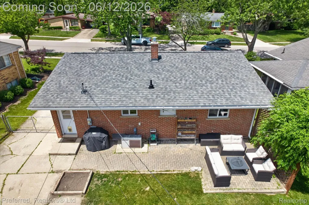 272 Lawson Street Saline City MI 48176