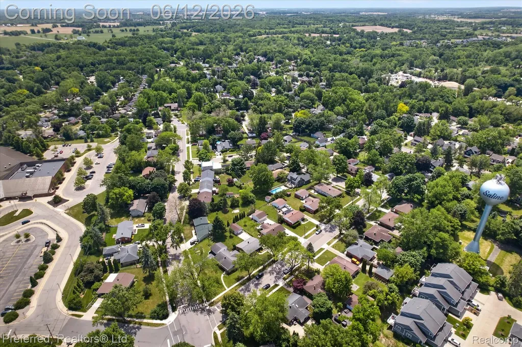 272 Lawson Street Saline City MI 48176