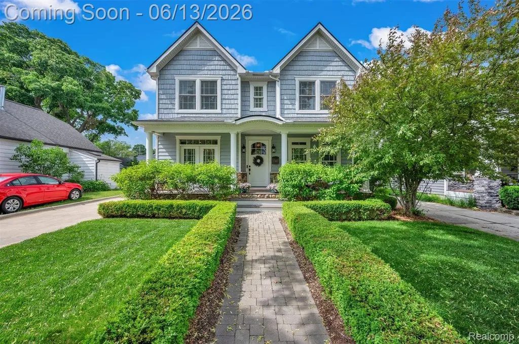 142 Griggs Street Rochester City MI 48307