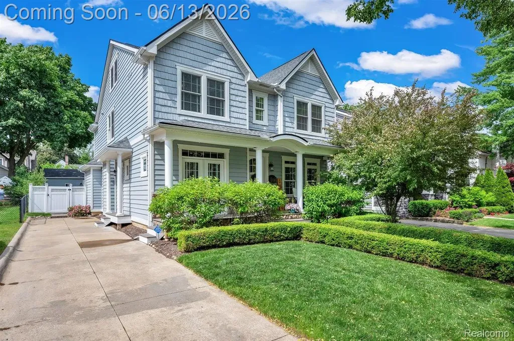 142 Griggs Street Rochester City MI 48307