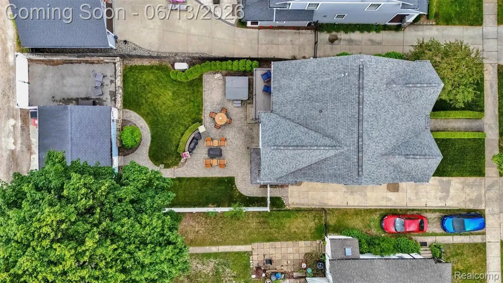 142 Griggs Street Rochester City MI 48307