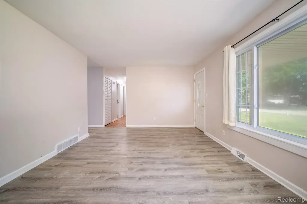 1518 Diane Drive Flushing City MI 48433