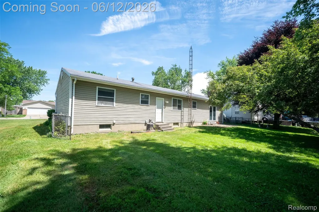 1518 Diane Drive Flushing City MI 48433