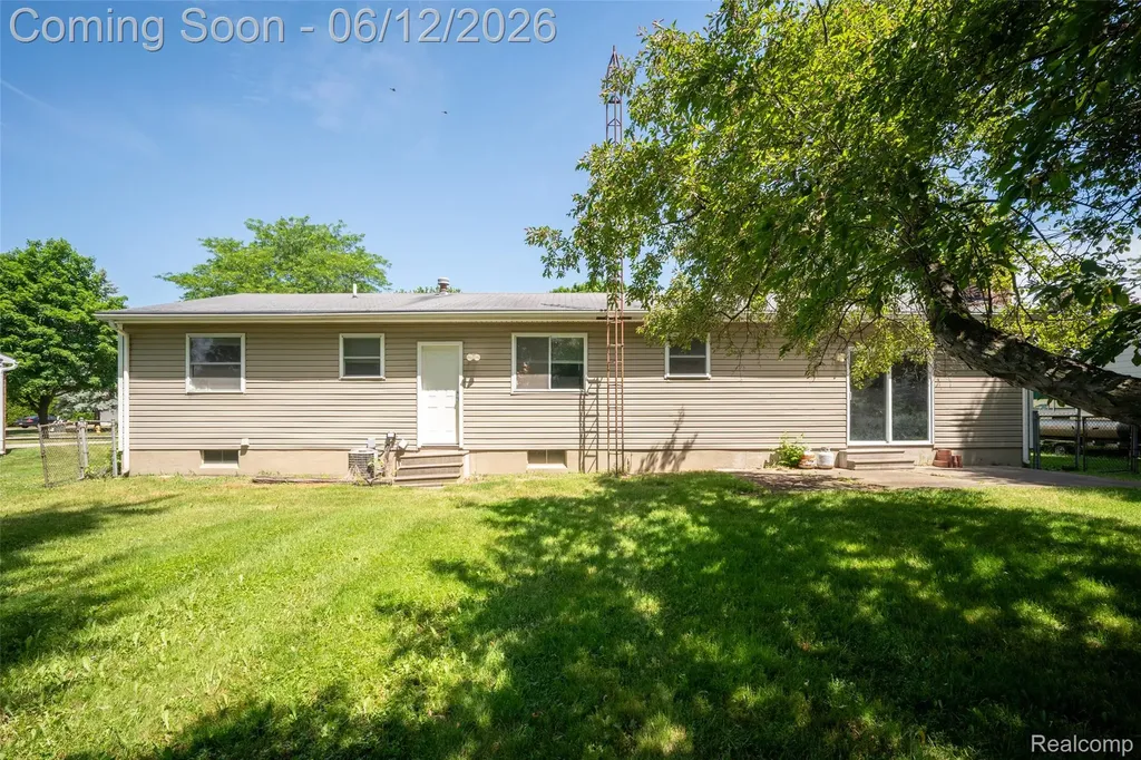 1518 Diane Drive Flushing City MI 48433