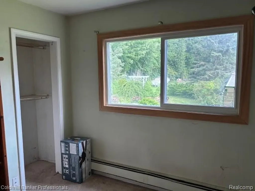 44800 Ecorse Road Van Buren Charter Township MI 48111