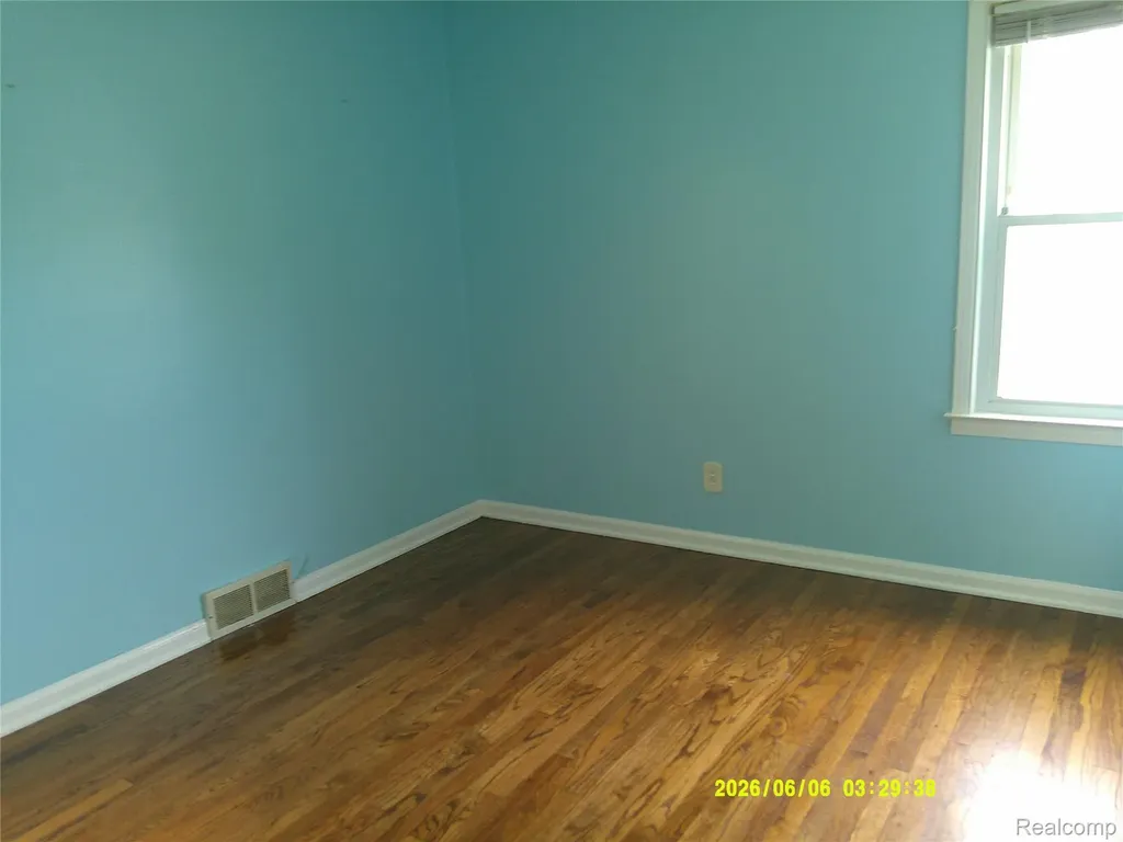 30925 Block Street Garden City City MI 48135