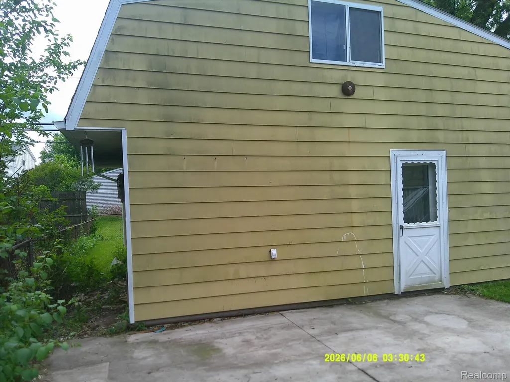30925 Block Street Garden City City MI 48135